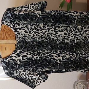 Animal velveteen top